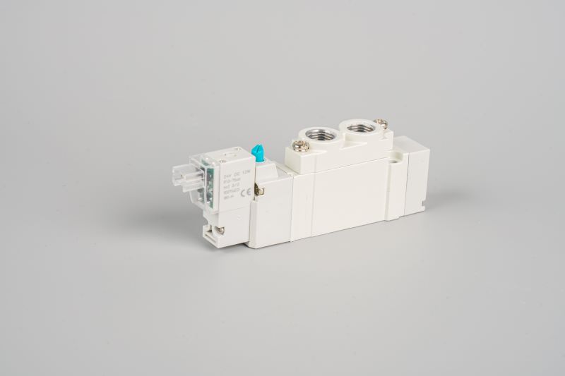 Válvula solenoide de bajo consumo de energía